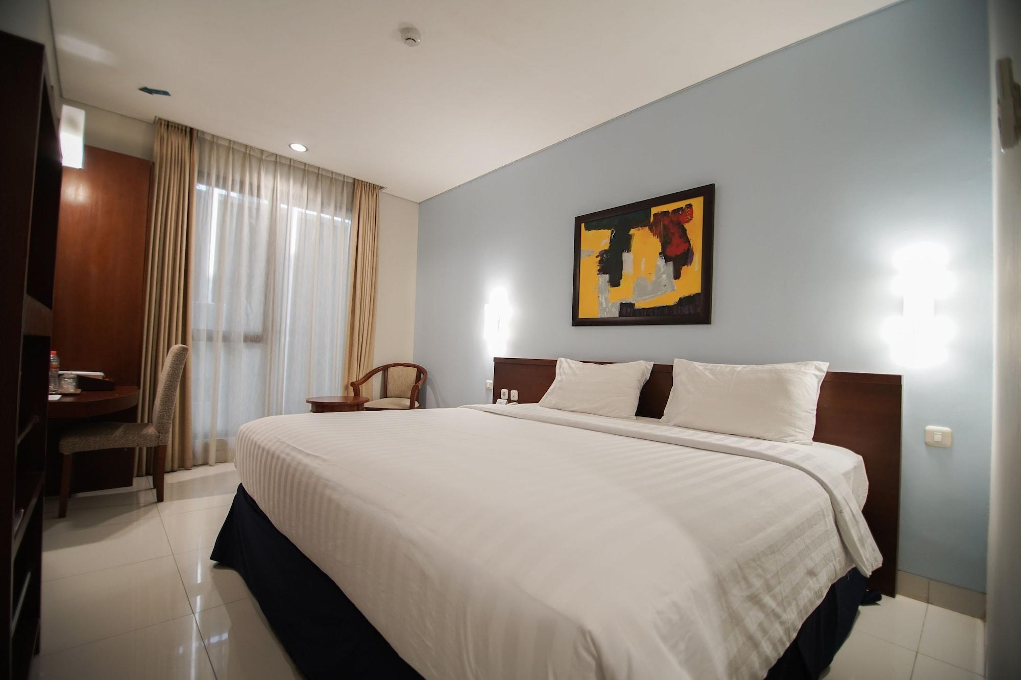 Sofyan Hotel Soepomo Jacarta Exterior foto