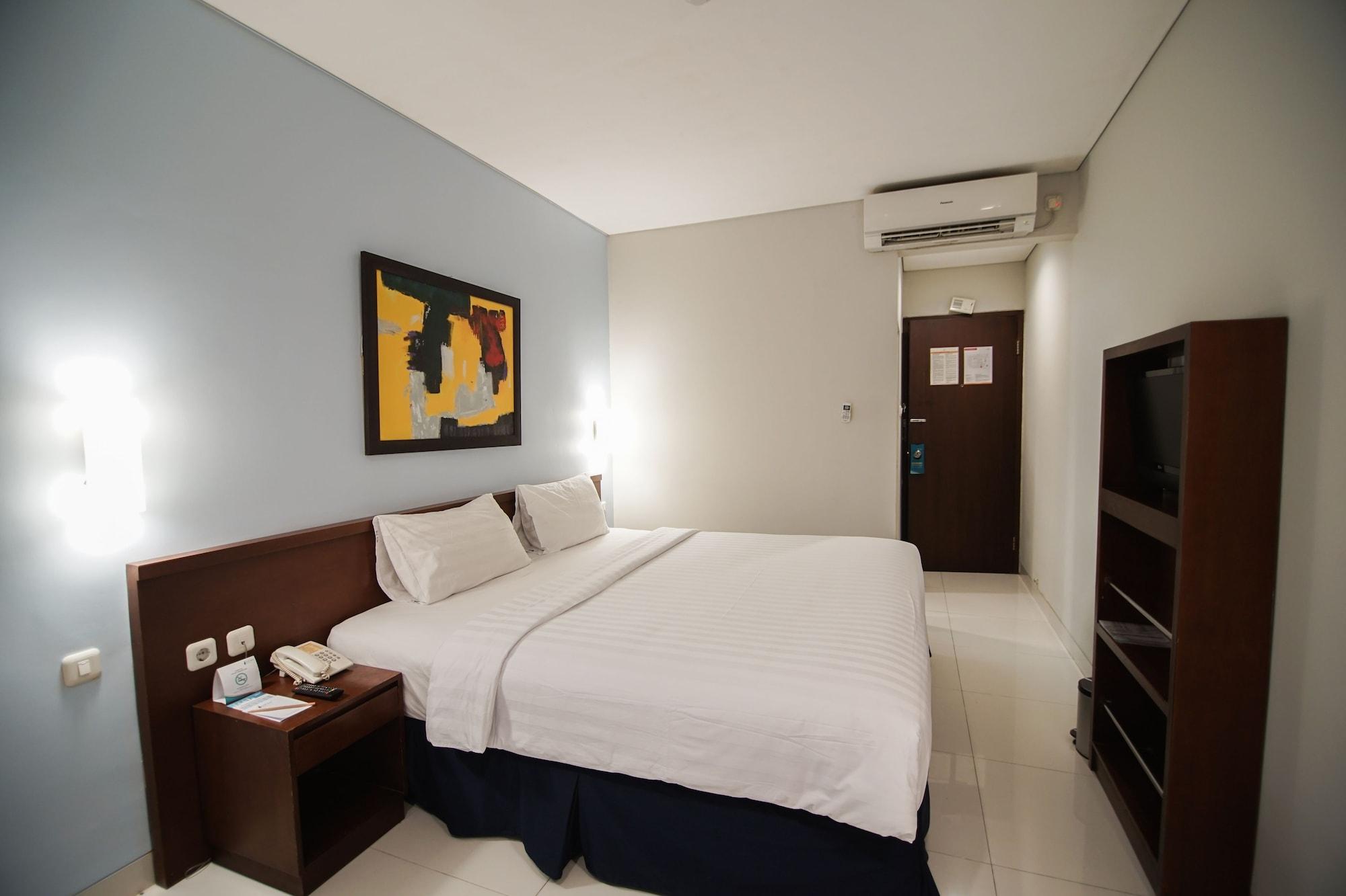 Sofyan Hotel Soepomo Jacarta Exterior foto