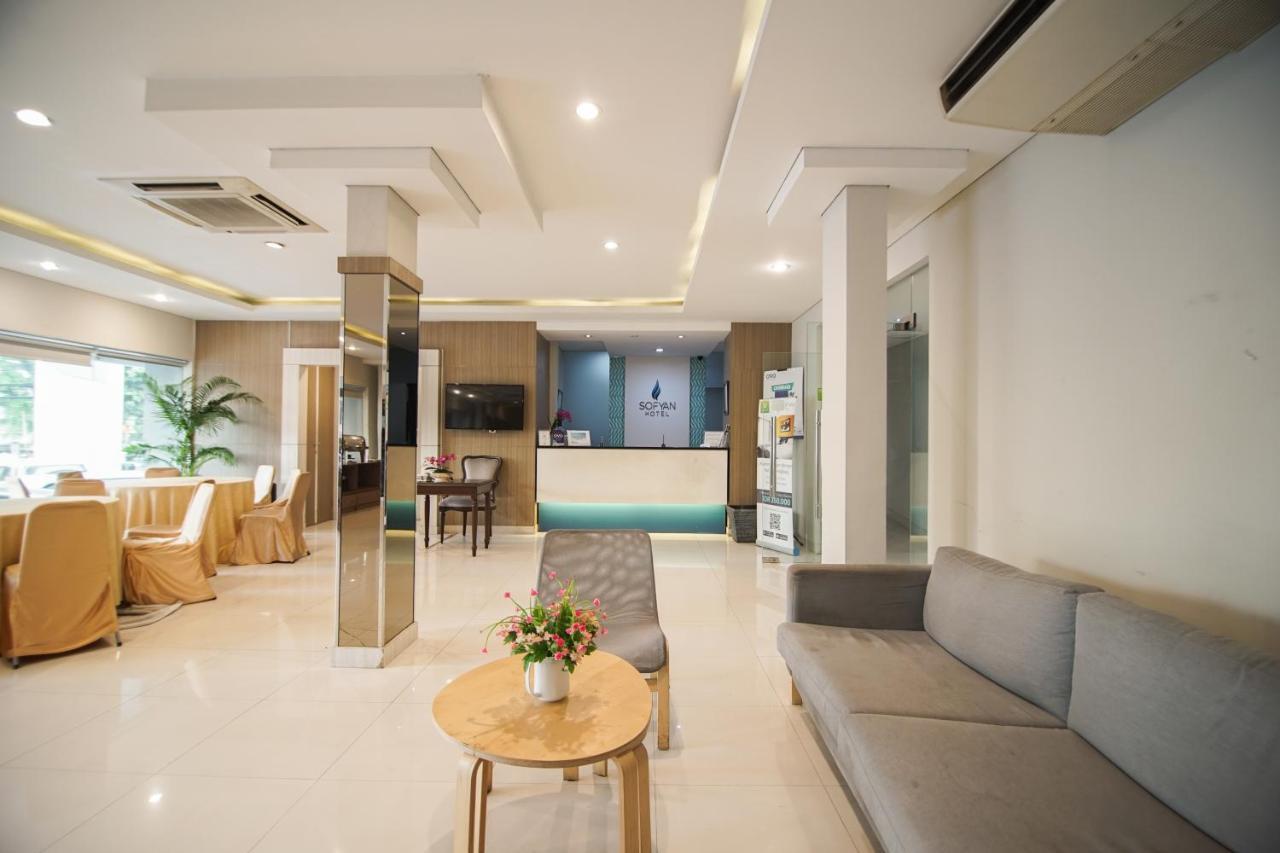 Sofyan Hotel Soepomo Jacarta Exterior foto