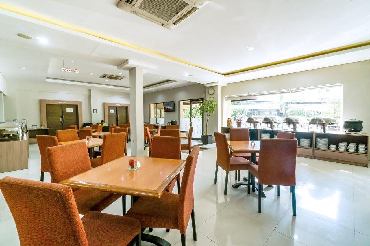 Sofyan Hotel Soepomo Jacarta Exterior foto